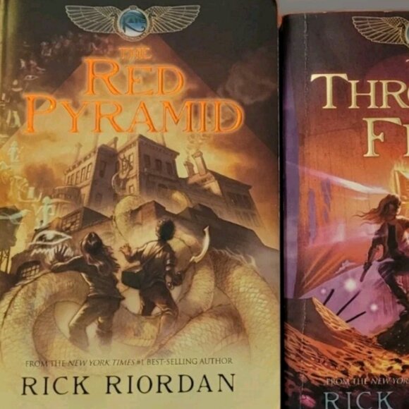 (2) Rick Riordan Books. Kane Chronicles - Picture 2 of 3